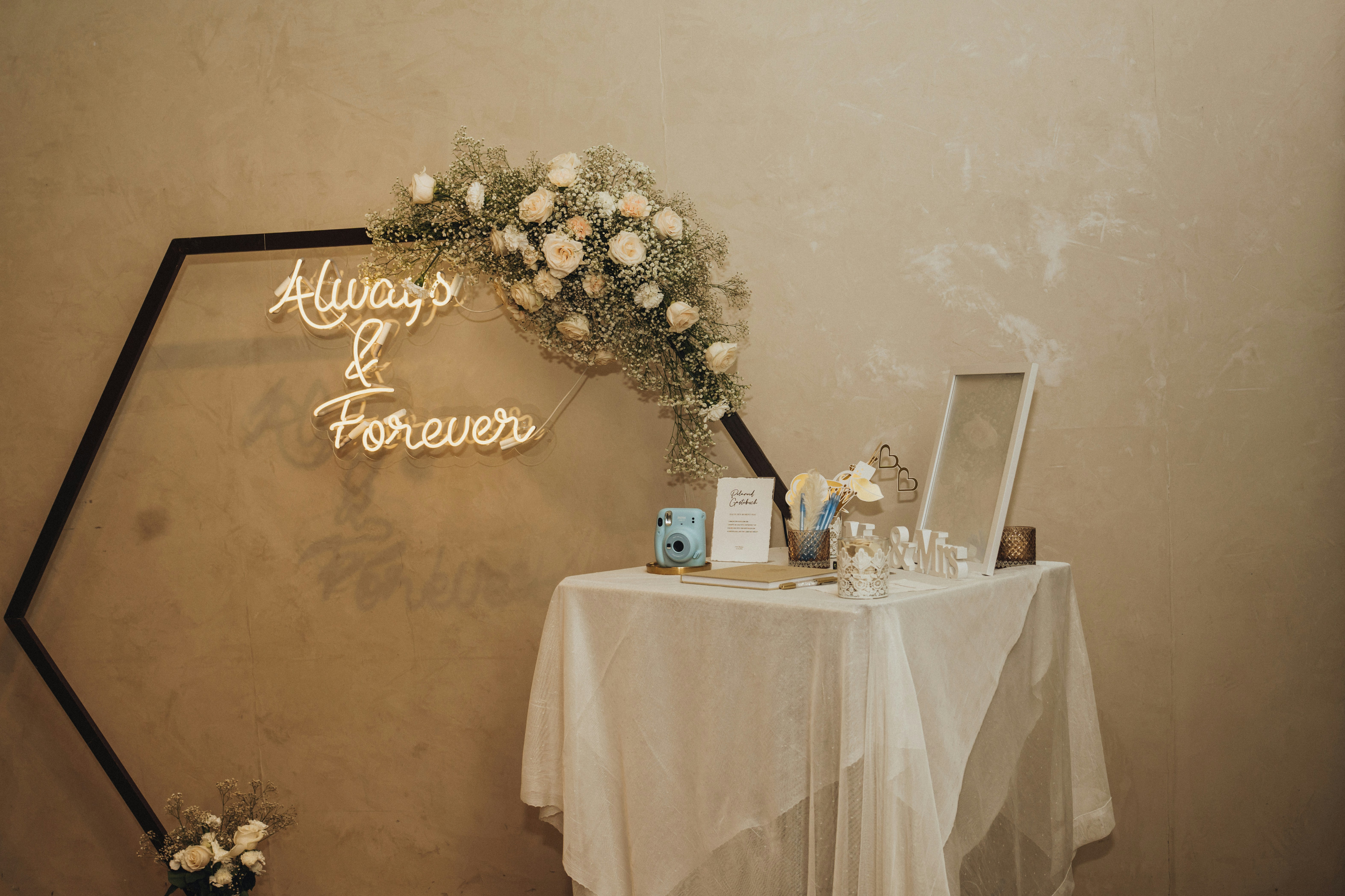 10 Minimalist Wedding Décor Ideas That Still Feel Luxe